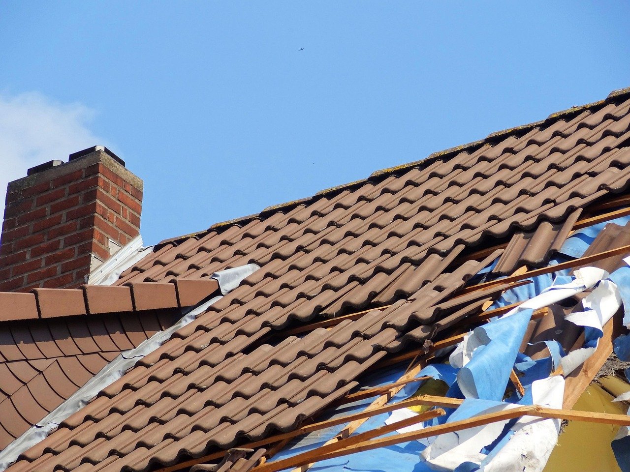 Roof repair for Mount Wolf PA homes and rental properties
